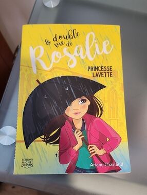 📚 4/$20 📚 La double vie de Rosalie - Princesse Lavette